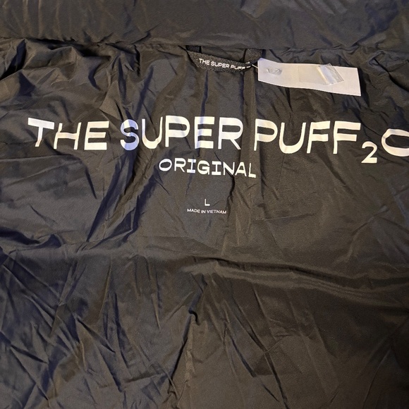 New womens large Aritzia Super Puff 2 O  Waterproof coat - Picture 4 of 7